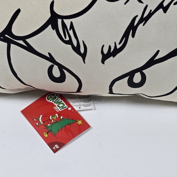 The grinch Dr Seuss who's merry Red Green White 16x16 decorative pillow new - Picture 3 of 8